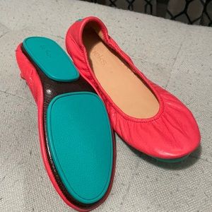 Tieks in Poppy Size 9; New